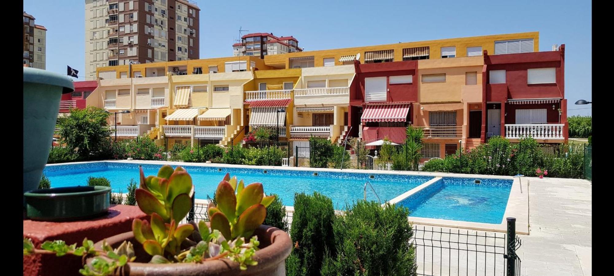 شقة Adosado Playa Pobla Farnals بويبلا دي فارنالس المظهر الخارجي الصورة